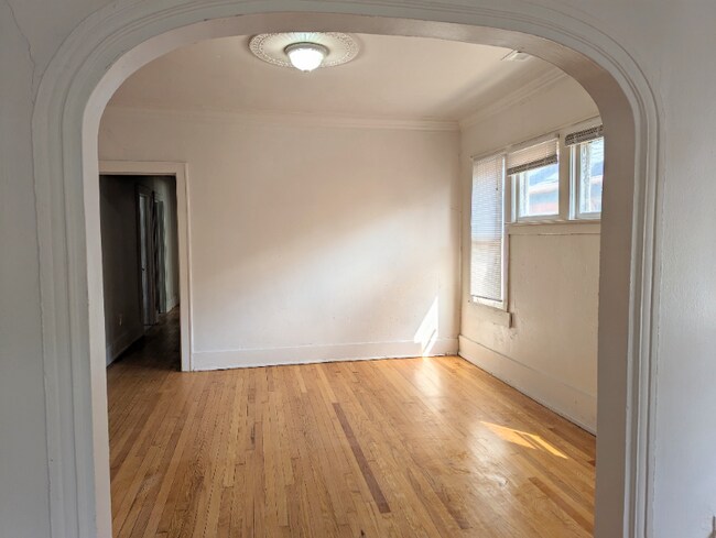 Building Photo - 3258 Calvert Ave