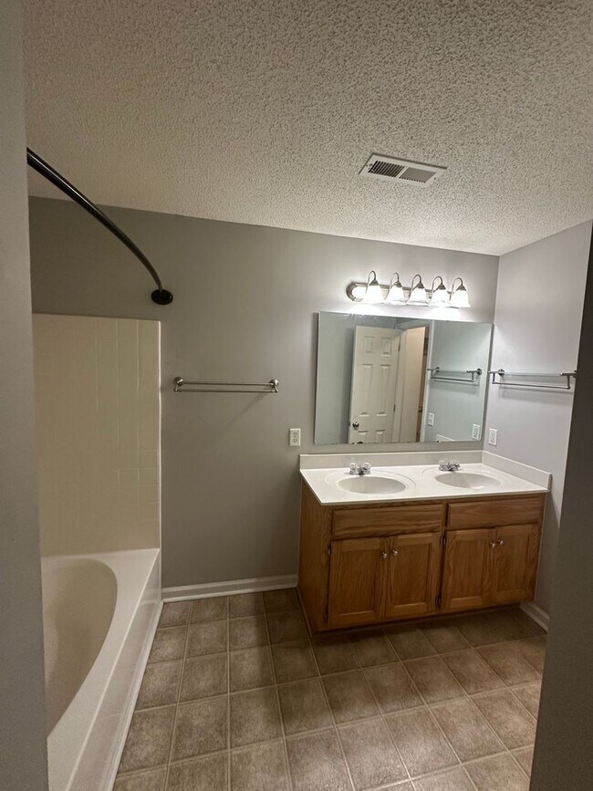 Building Photo - Wintergreen Subdivision