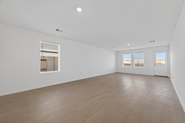 Building Photo - 3081 Majestic Sunrise Dr