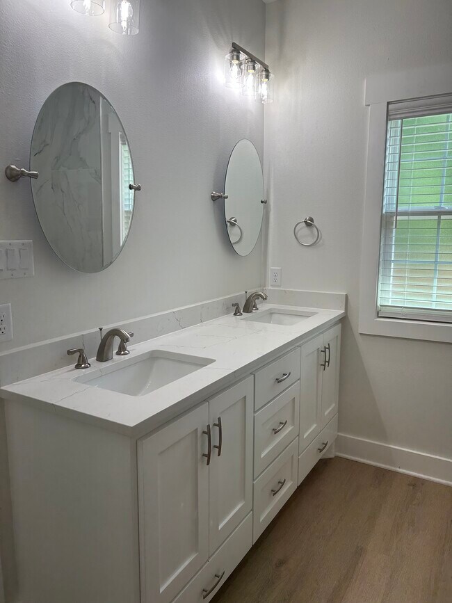 Building Photo - 1594 Wimberly Pl