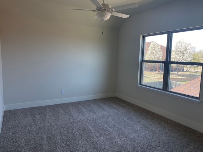 Building Photo - 4/3/2 Beautiful and Spacious Brand New Hom...