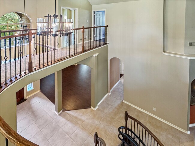 Building Photo - 25619 Canyon Crossing Dr