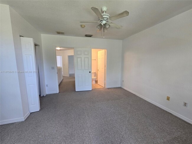 Building Photo - 3632 Oleander Terrace