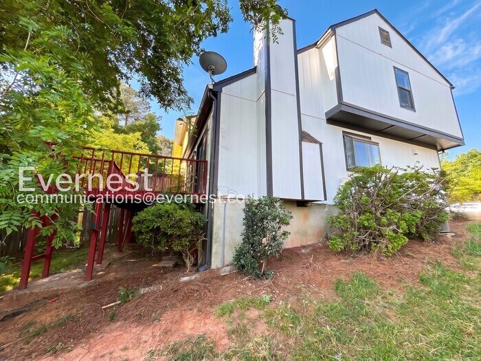 Building Photo - 1174 Ridgecrest Ln SE