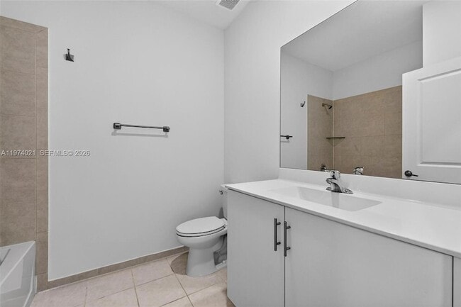 Building Photo - 2619 SE 11th St