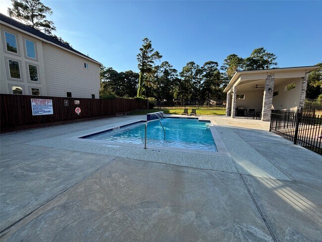 Building Photo - 504 Nursery Rd