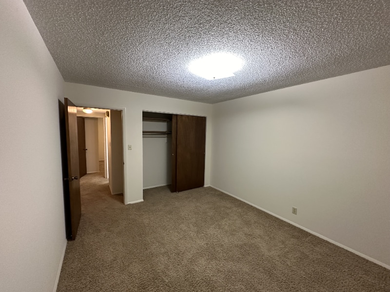 Building Photo - 606 Cumberland Dr