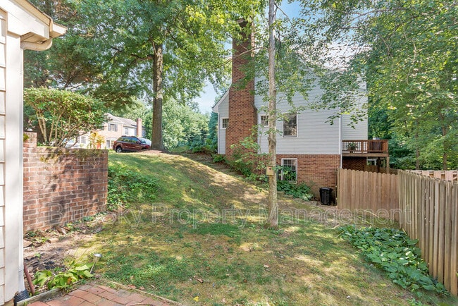 Building Photo - 1012 Huntwood Ln