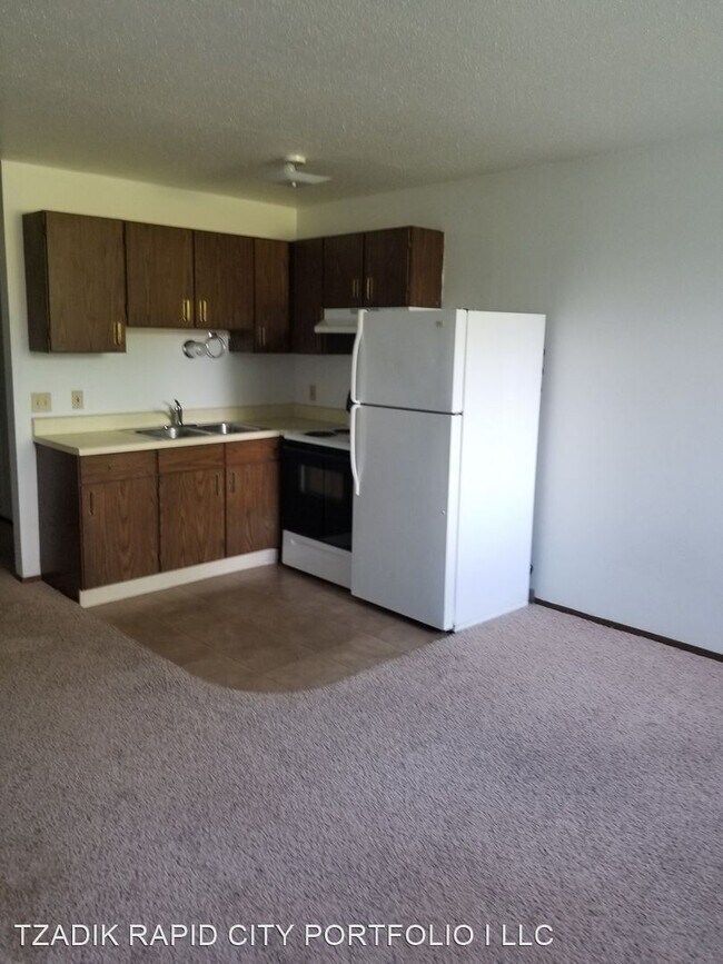 426434 E Fairmont Blvd 426434 E Fairmont Blvd Rapid City SD 57701