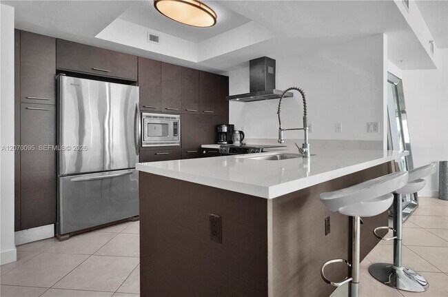 Building Photo - 250 Sunny Isles Blvd