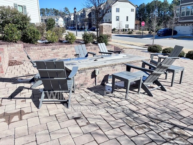 Building Photo - 812 Channing Park Cir