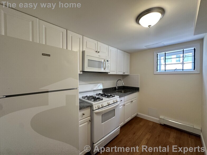 Primary Photo - 381 Harvard St