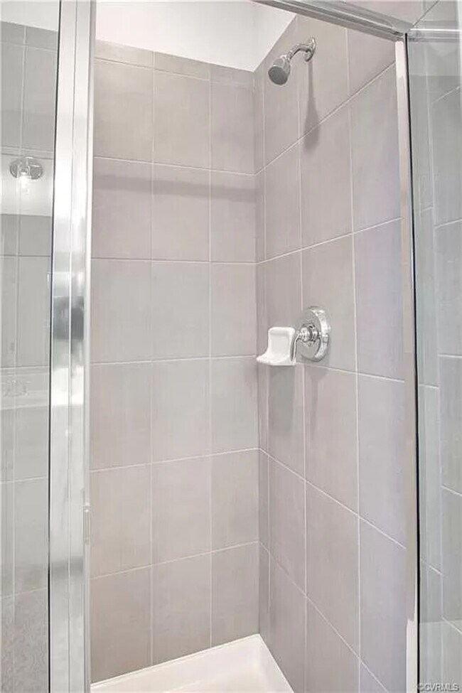 Building Photo - 806 Wesley Lane Unit A  Charlottesville, V...