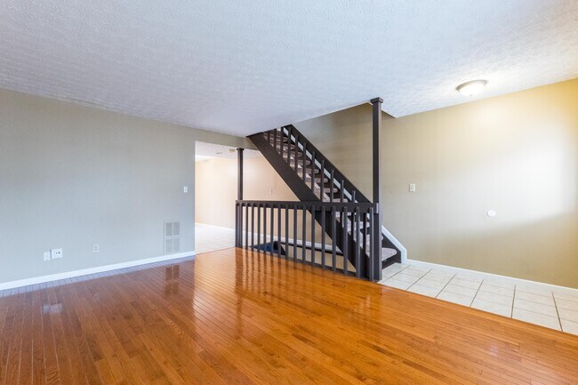 Building Photo - 867 Sheldrake Ct