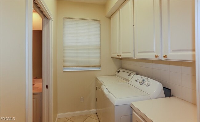 Building Photo - 5701 Cove Cir