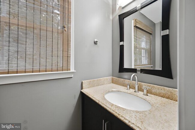 Building Photo - 10212 Winged Elm Cir