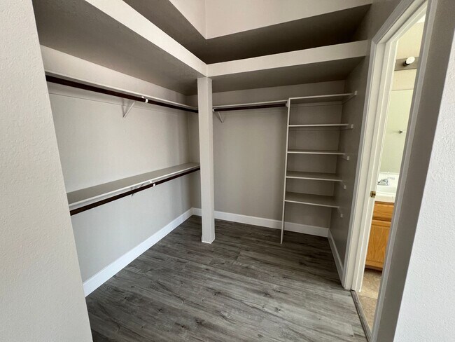 Building Photo - Beautifully Renovated 3-bedroom Home for Rent
