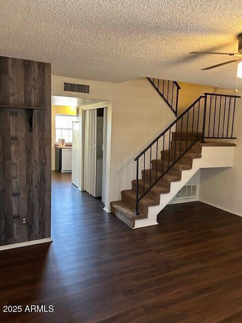 Building Photo - 4601 N 102nd Ave