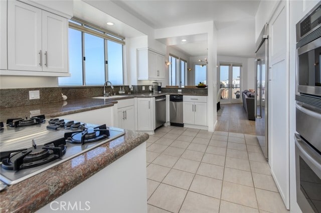 Building Photo - 216 23rd St