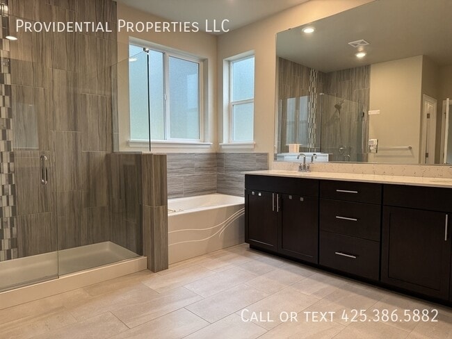 Building Photo - 12819 192nd Pl E