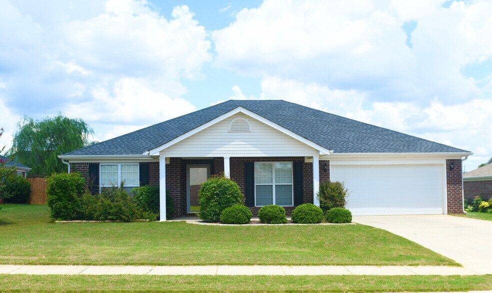 Porch Perfect Rocking Chair Spot - 104 Kings Cross Dr