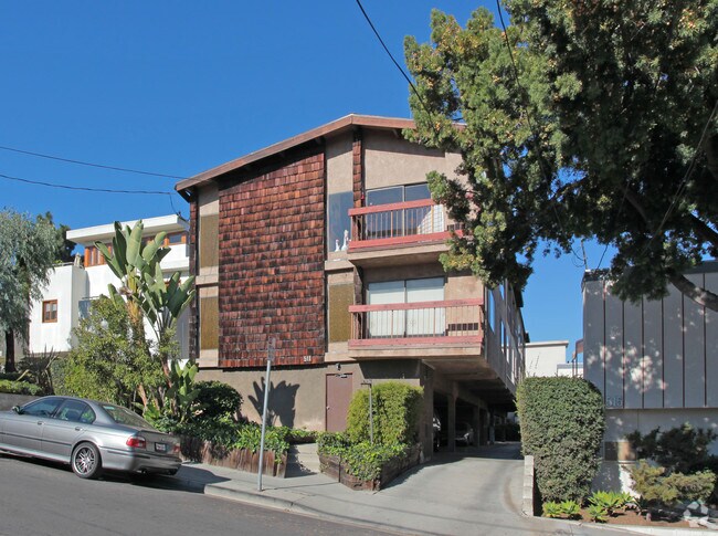 Building Photo - 511 Pier Ave