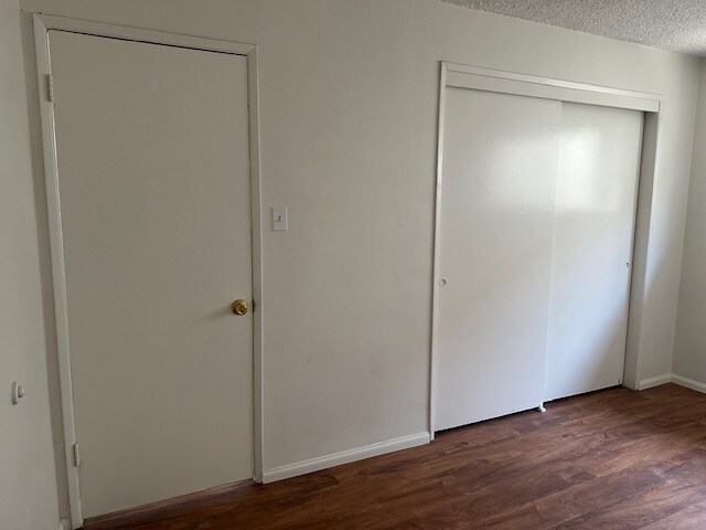 Building Photo - 4405 Elizabeth St