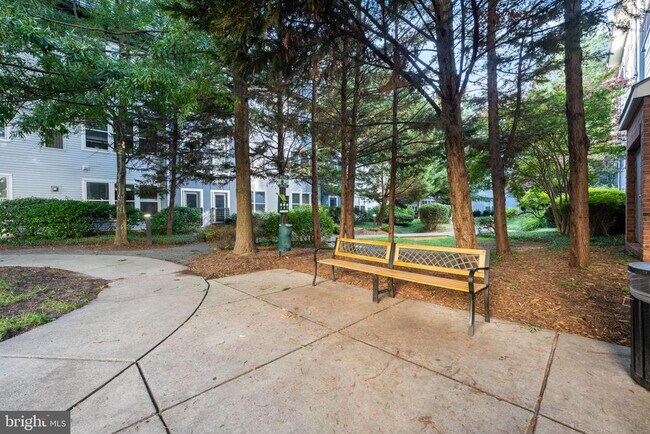 Building Photo - 5675 Harrington Falls Ln