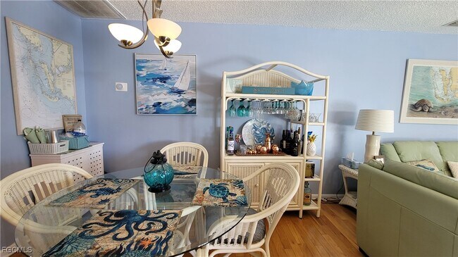 Building Photo - 1126 SE 13th Terrace