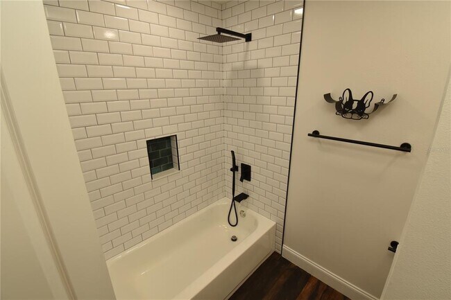 Building Photo - 13801 Cherry Creek Dr