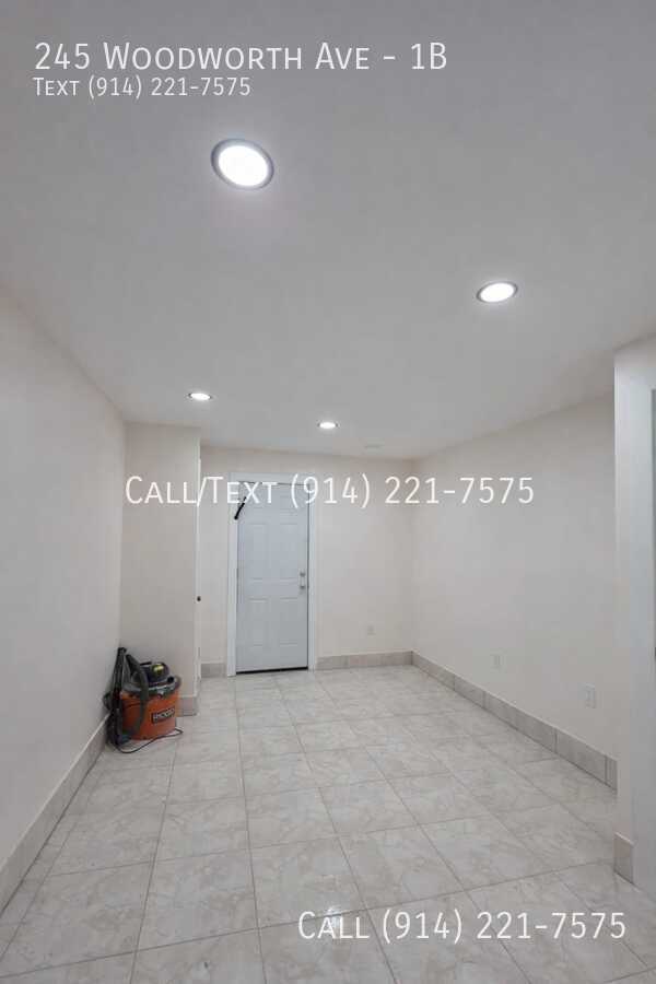 Building Photo - 245 Woodworth Ave