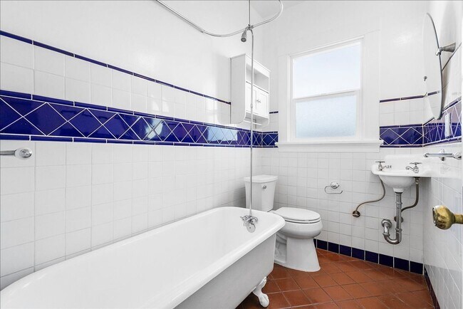 Building Photo - 478 Central Ave