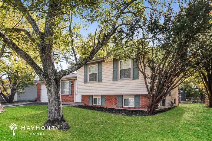 Building Photo - 1711 W Kemper Rd