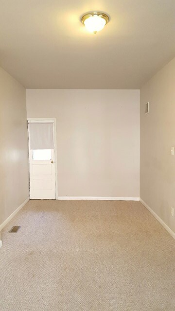 Building Photo - 524 N 33rd St