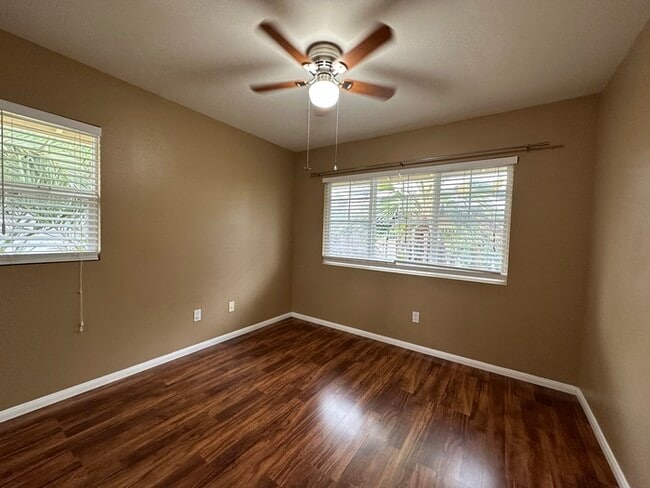 Building Photo - Beautiful & Spacious Pet-Friendly Home at ...