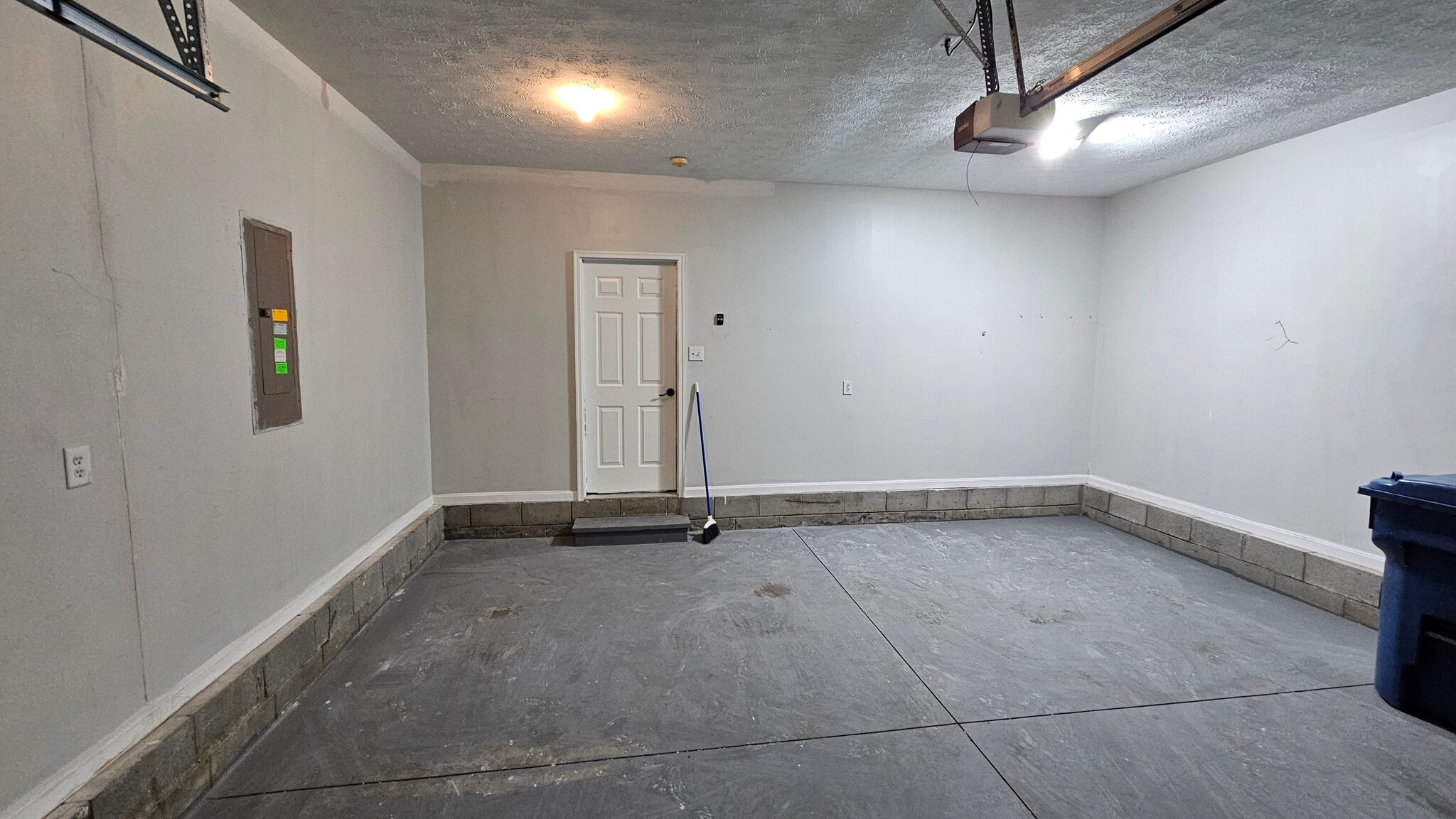 Garage - 5411 Skeffington Way