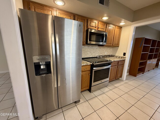 Building Photo - 763 Espada Dr
