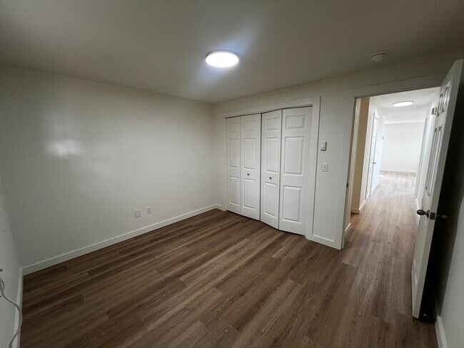 Bedroom 1 - 525 S White Cloud Dr