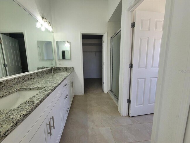 Building Photo - 30741 Pumpkin Ridge Dr