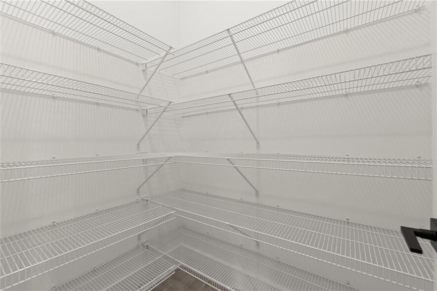 Building Photo - 673 soul Aly