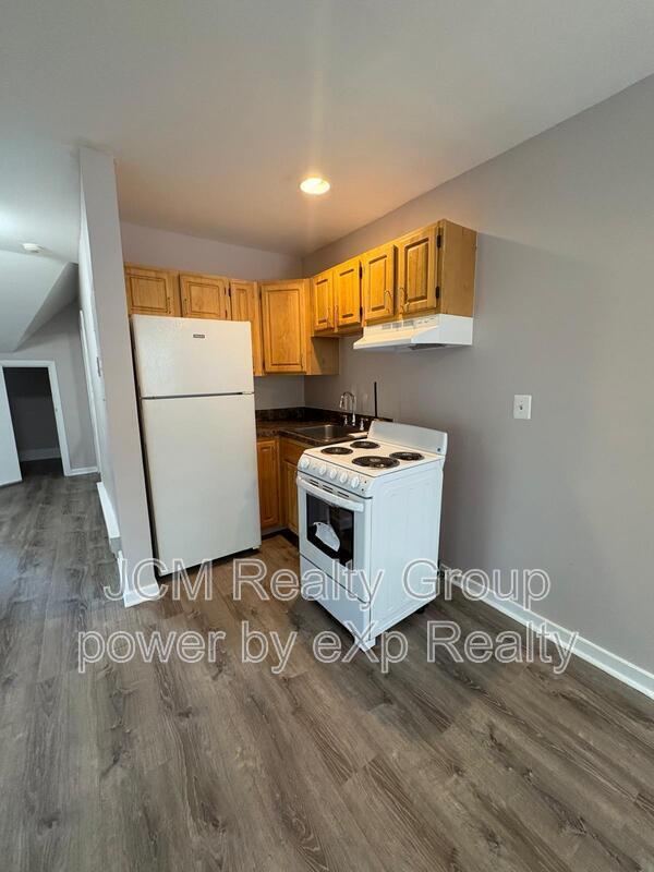 Building Photo - 3 Sunderland St