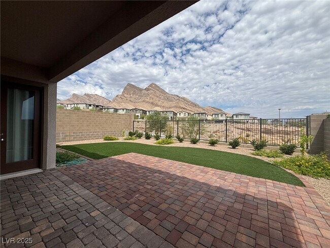 Building Photo - 11658 Hatchling Ave