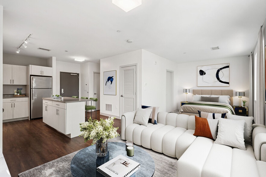 Building Photo - The Beverly Collection: Link 480