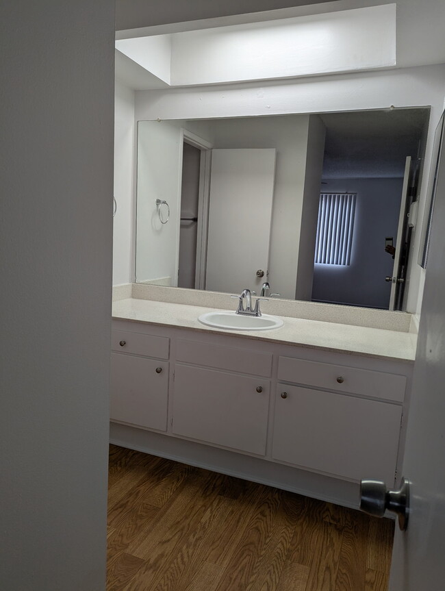 Building Photo - Charter House Apartments