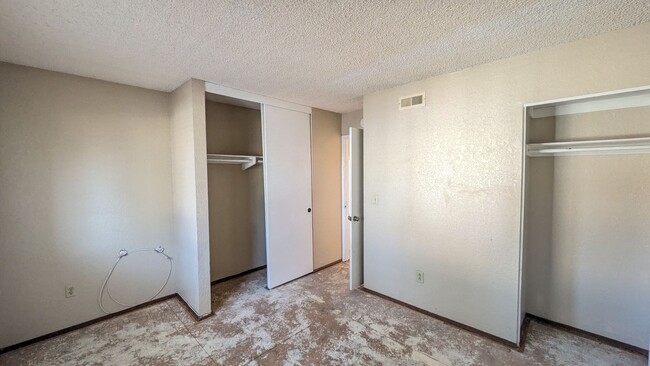 Building Photo - Townhome in Scripps Ranch - Available in July