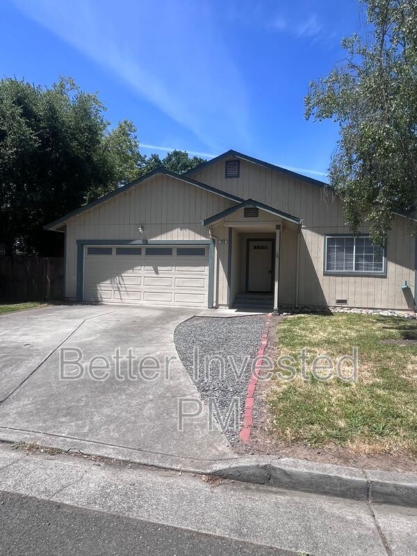 Primary Photo - 956 Kenmore Ln