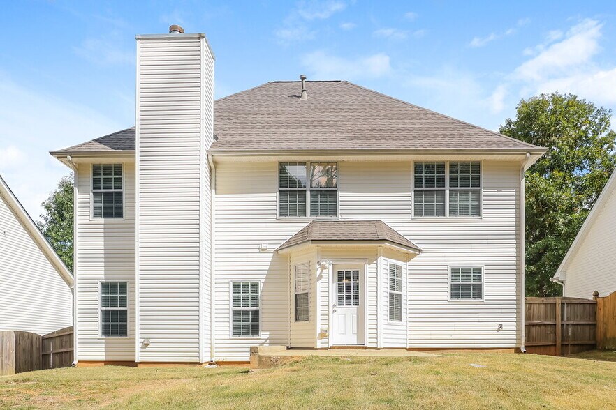 Building Photo - 6 St Charles Pl