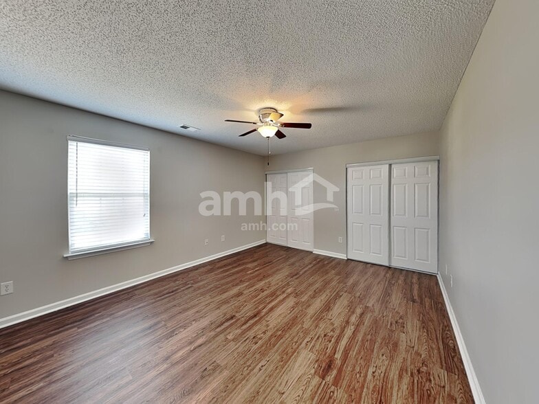 Building Photo - 4103 Hunters Trail Dr