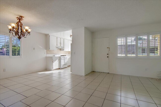 Building Photo - 16755 Parthenia St