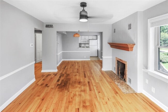 Building Photo - 1055 Terrace Dr
